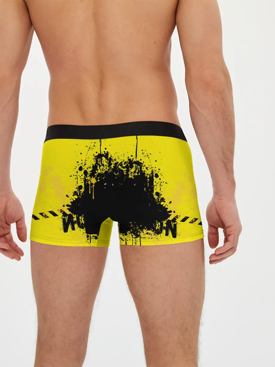 Мужские трусы боксеры / веселое яйцо на черном фоне