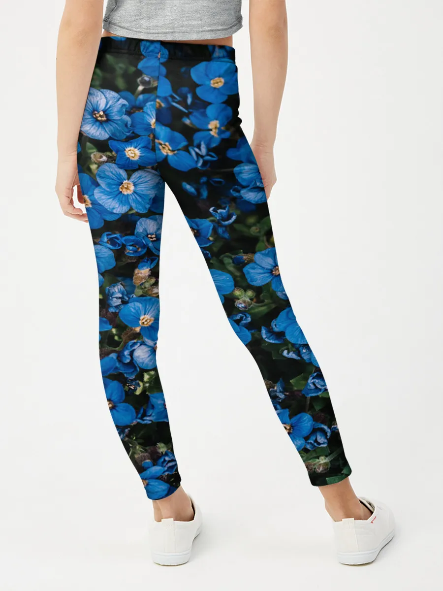 Леггинсы для девочки / Поле синих цветов фиалки лето