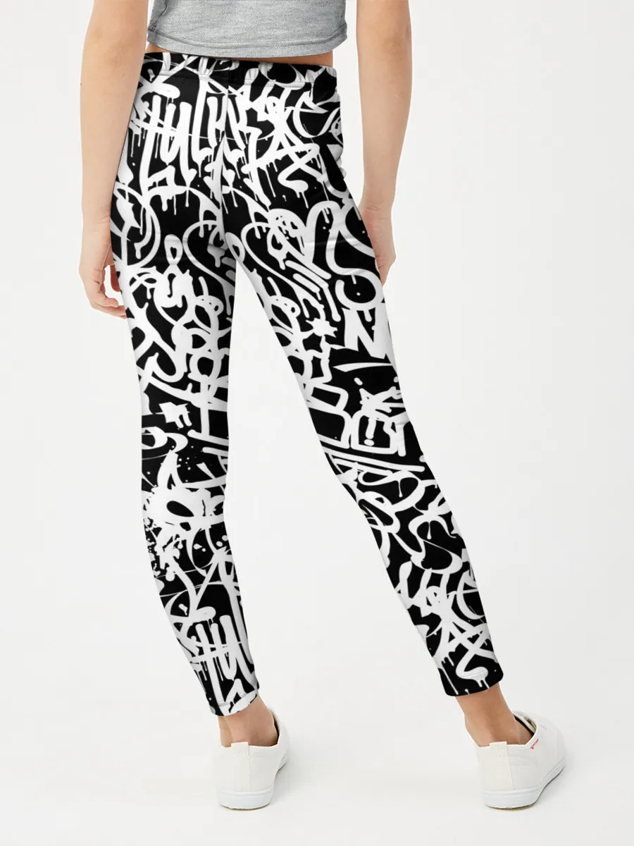 Леггинсы для девочки / Graffiti white on black