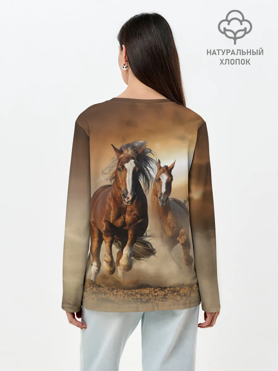 Лонгслив женский. Хлопок / Бегущие лошади