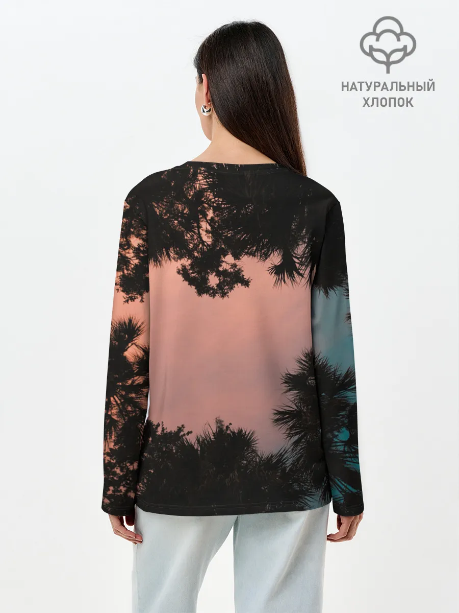 Лонгслив женский. Хлопок / Пальмы вид снизу закат
