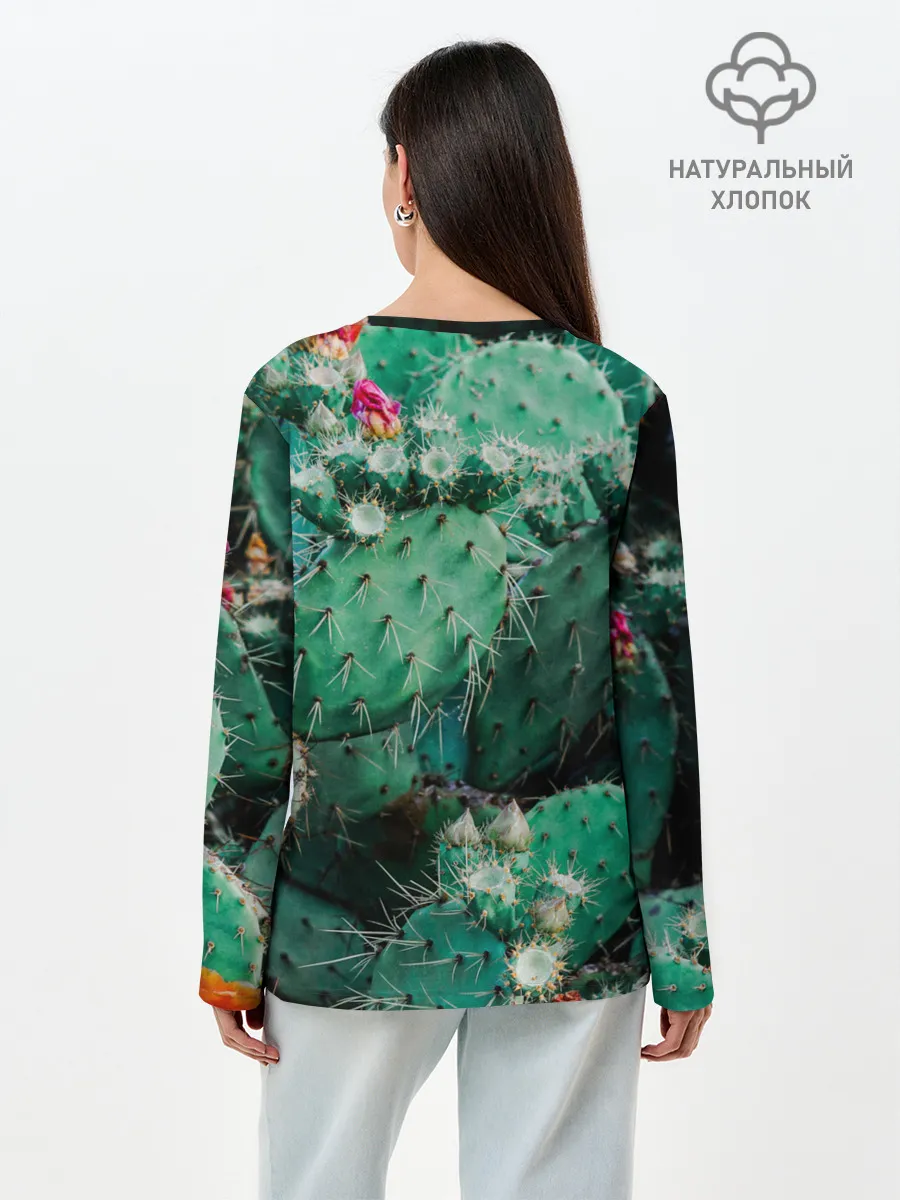 Лонгслив женский. Хлопок / кактусы с цветами реализм