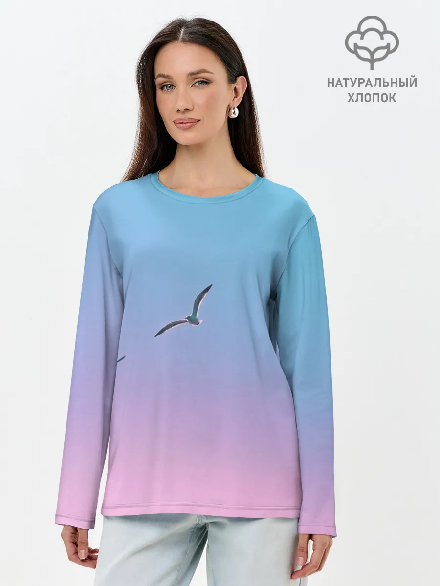 Лонгслив женский. Хлопок / чайки птицы полет градиент