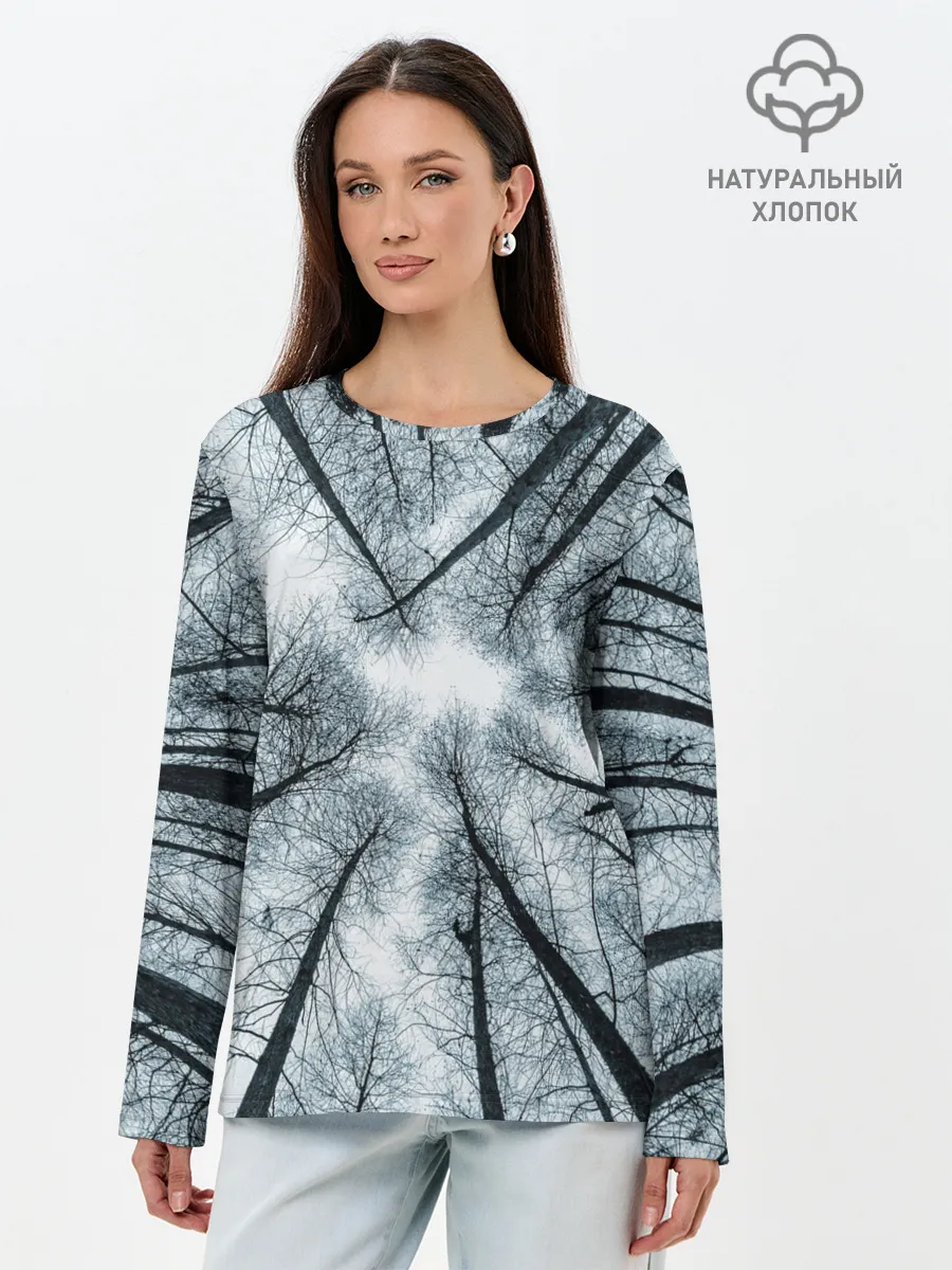 Лонгслив женский. Хлопок / Деревья вид снизу мрачный