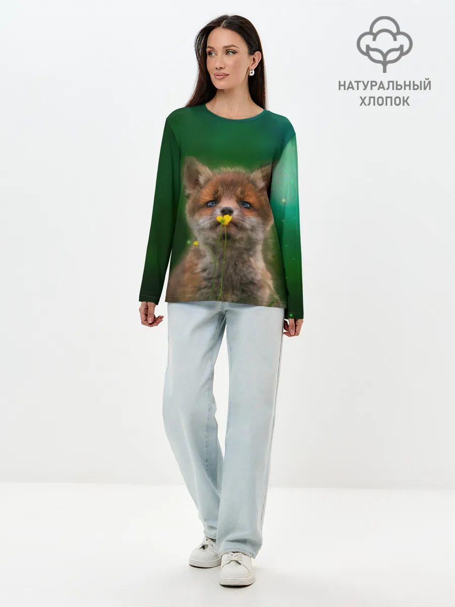 Лонгслив женский. Хлопок / Лисенок нюхает цветок