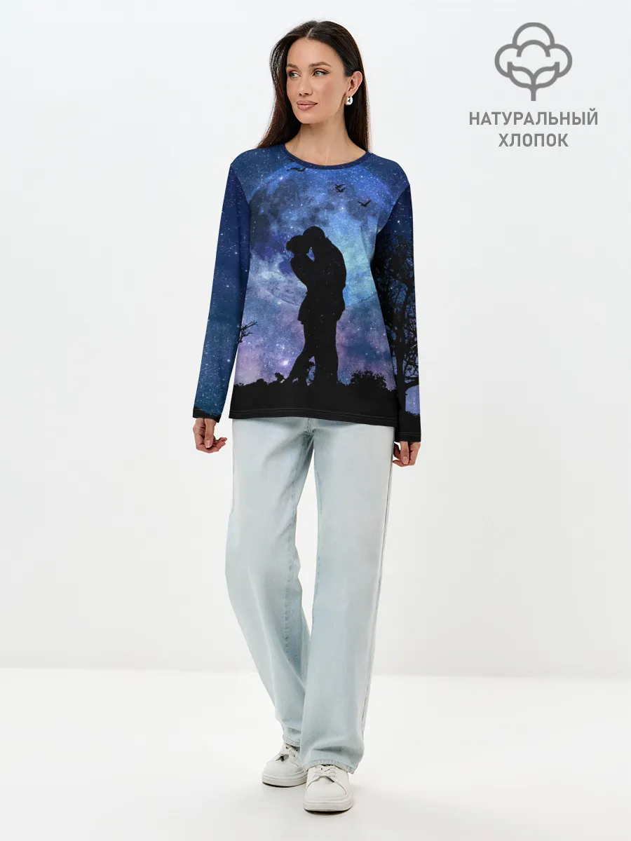 Лонгслив женский. Хлопок / Влюбленные на фоне луны