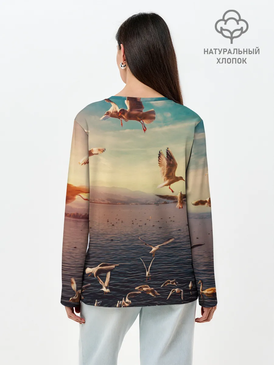 Лонгслив женский. Хлопок / Чайки на воде