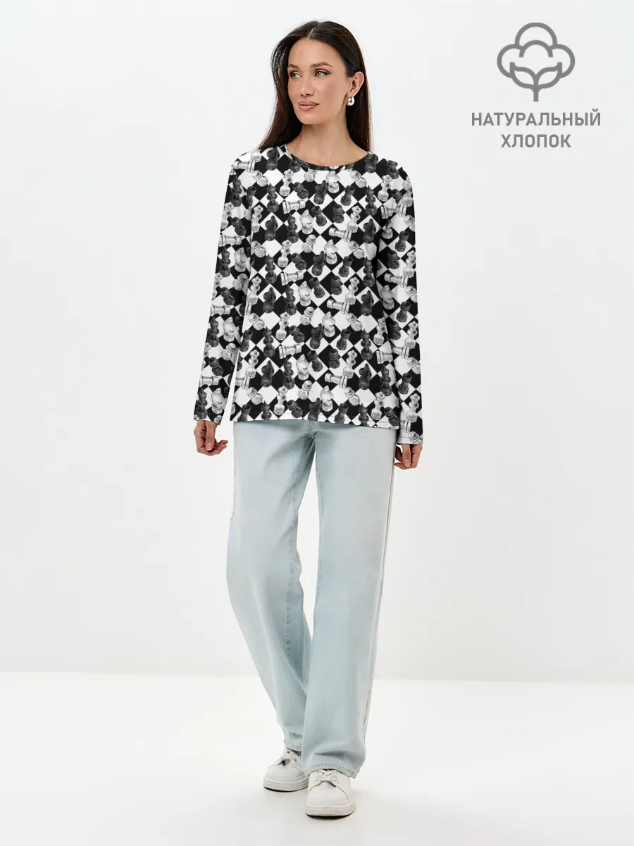 Лонгслив женский. Хлопок / Шахматы на шахматной доске