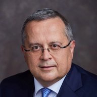 Эрик Праздников