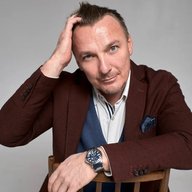 Дизайнер Александр Батеньков