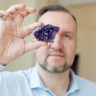 Nikos Stone