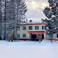 МБОУ ЕСШ №1 им. М. В. Ломоносова