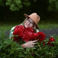 Домик окнами в сад