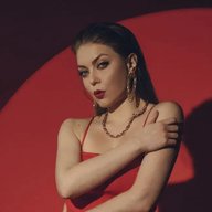 Оксана Почепа | Акула