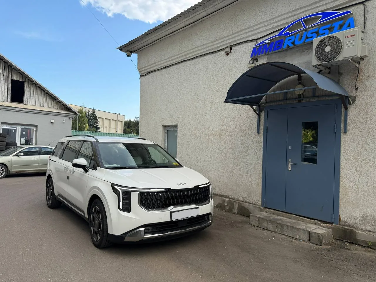 Русификация корейского Kia Carnival 2025 Hybrid на платформе ccNC.KOR