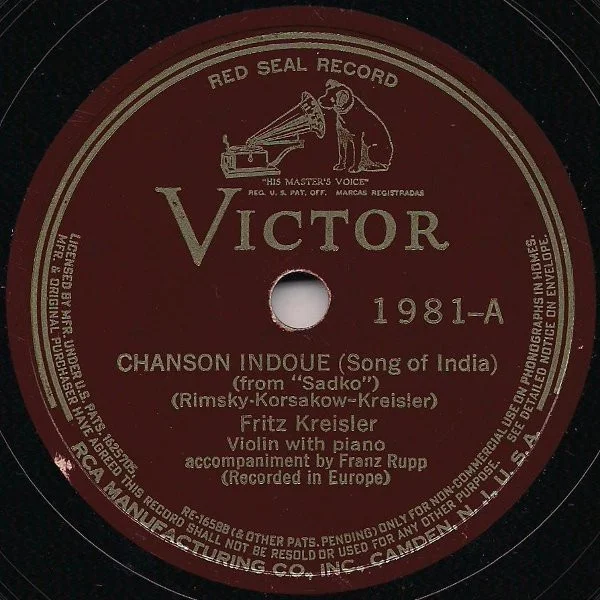 Chanson Indoue / Poupée Valsante