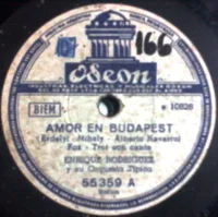 Amor En Budapest / El Niño De Las Monjas
