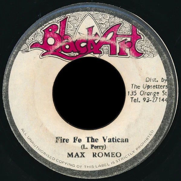 Fire Fe The Vatican / Leggo