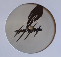 Dissymmetrical Vinyl 01