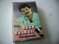 Yürüyorum