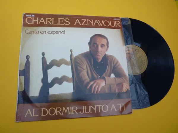 Al Dormir Junto A Ti / Canta En Español