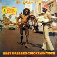 La Gallina Más Elegante De La Ciudad = Best Dressed Chicken In Town