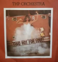 Two Hot For Love!