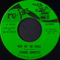 Keep Off The Grass / It's A Trap