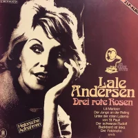 Drei Rote Rosen