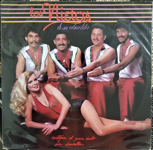 & Su Abuelita