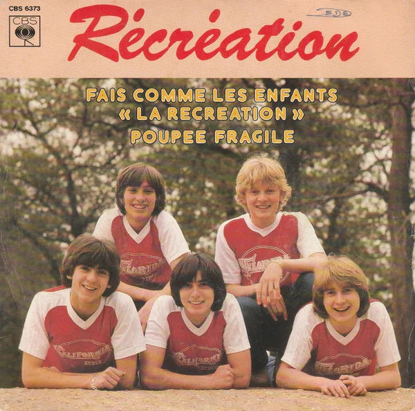 Fais Comme Les Enfants "La Récréation" / Poupée Fragile