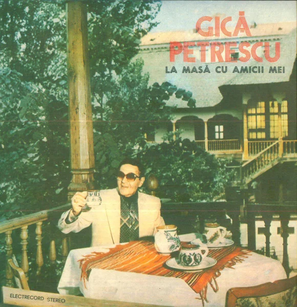 La Masă Cu Amicii Mei