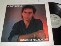 Vivendo De Recordações