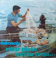 Ribar Plete Mrižu Svoju