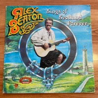 Sings Of Scotland Forever