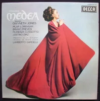 Medea - Selección
