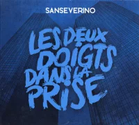 Les Deux Doigts Dans La Prise