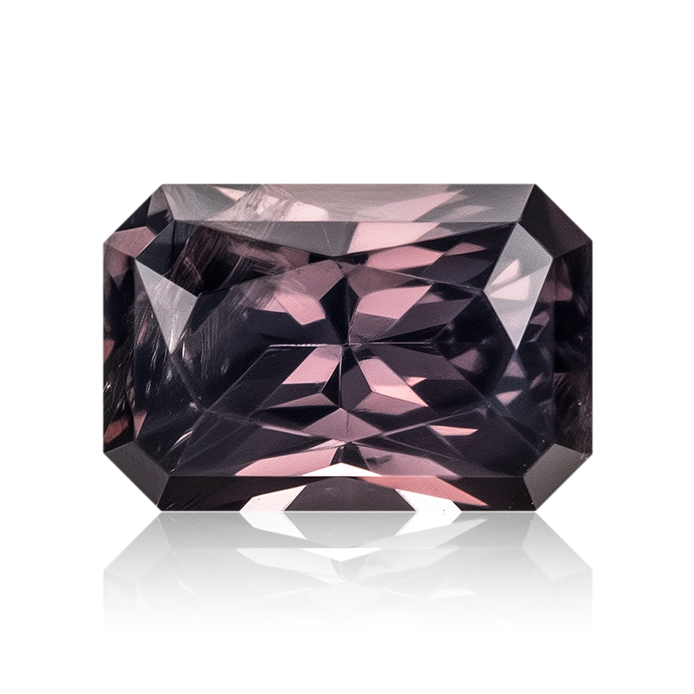 Серая Шпинель 0.72 карата