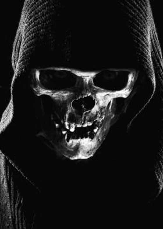 Смерть снисходит в мир смертных