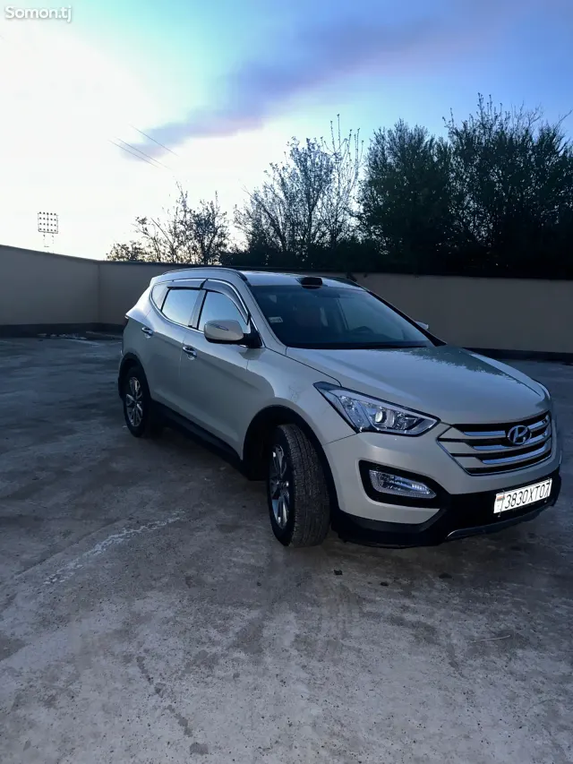 Hyundai Santa Fe 2014 · 2.0 AT