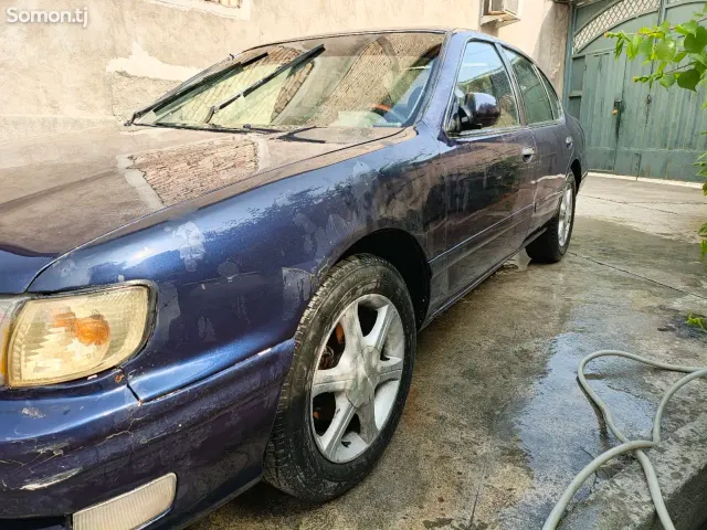 Nissan Cefiro 1998 · 2.0 AT