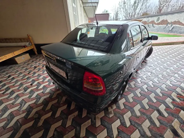 Opel Astra G 2001 · 1.6 MT