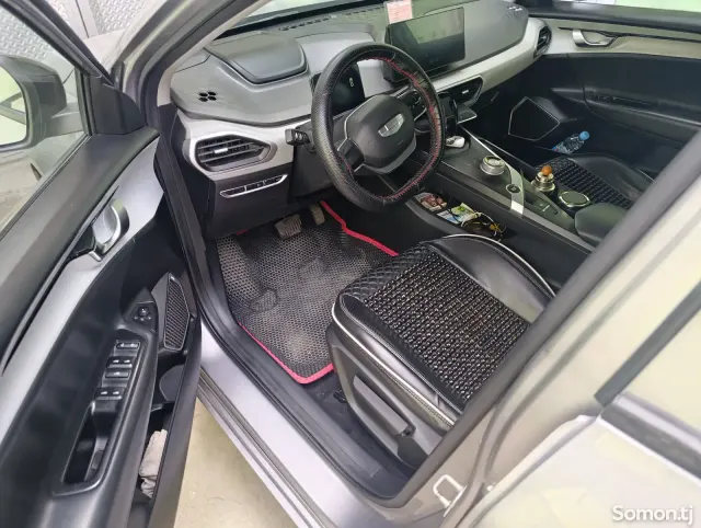 Geely Geometry E 2024 · AT