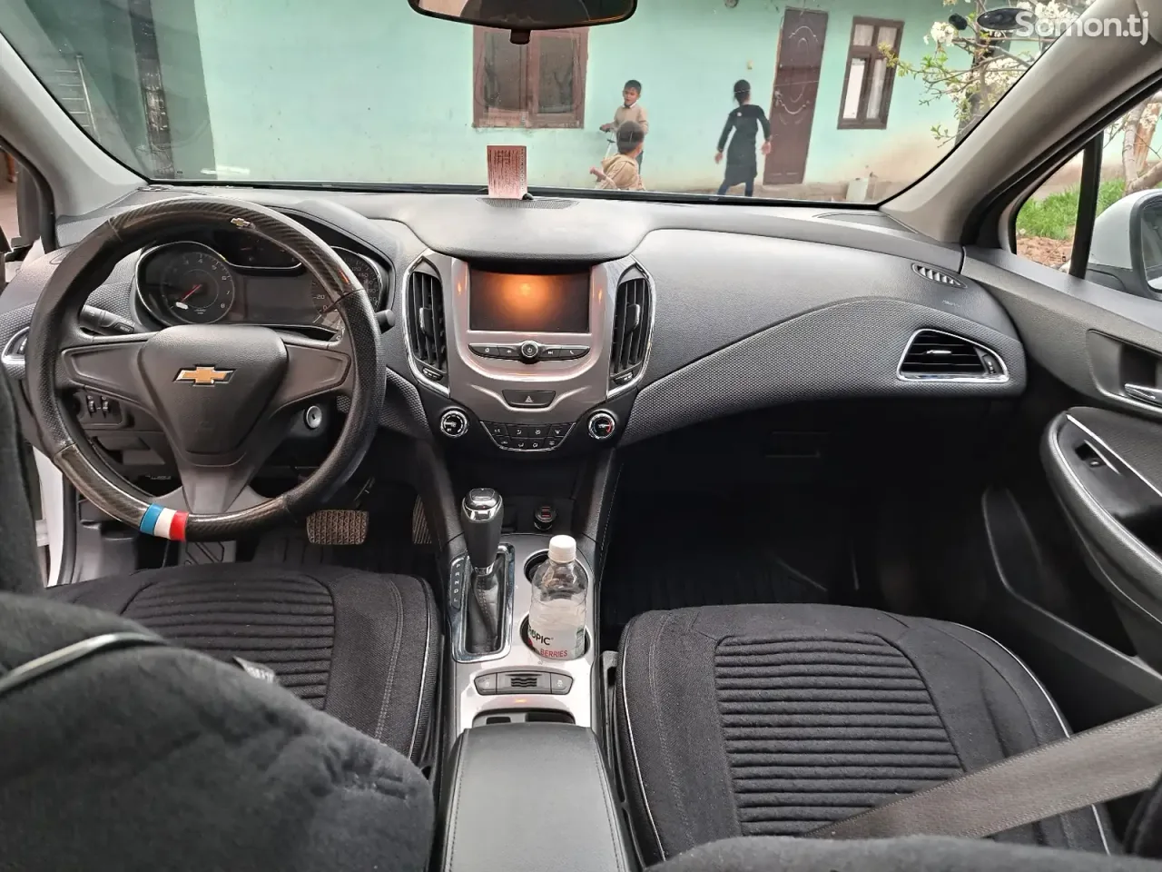 Chevrolet Cruze 2018 · 1.5 AT