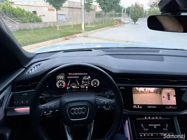 Audi Q8 2021 · 4.0 AT