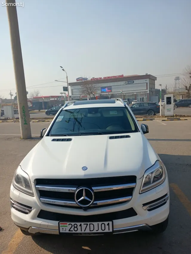 Mercedes-Benz GL class 2015 · 3.5 AT