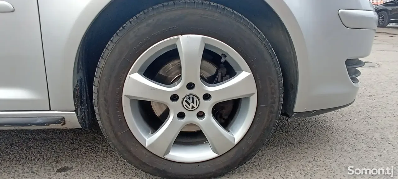 Volkswagen Touran 2007 · 2.0 AT