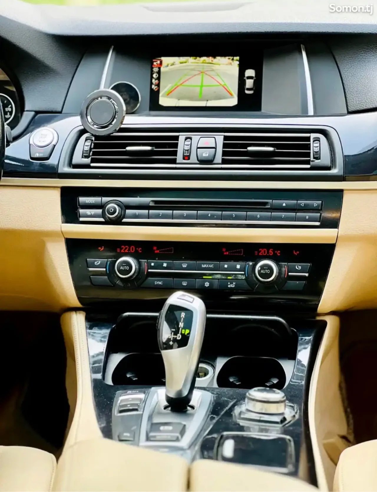 BMW 5 series 2015 · 2.0 AT