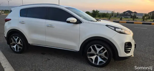 Kia Sportage 2016 · 2.0 AT
