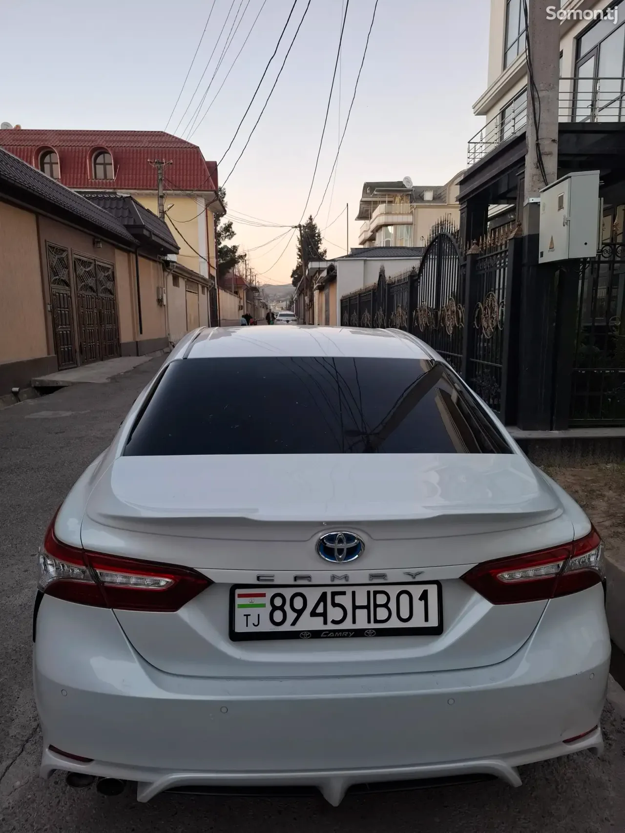 Toyota Camry 2020 · 2.5 AT